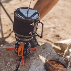 Jetboil Silicon Coffee Press Grande -Outdoor Camping Store 1107431 insitu01