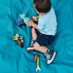 Klean Kanteen Kids Sippy Cup 335ml - Pool Party Blue -Outdoor Camping Store 2019 K12CSIPPY BB BoyWithToys sippy bottle lifestyle 8bb1d1e2 3e8f 4d6d a188 13ebdf0ae6ff