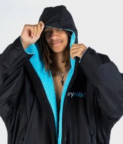 Dryrobe Advance Long Sleeve BLACK BLUE - RECYCLED -Outdoor Camping Store Black Blue 4 2024x2024 f9179bbb f9fc 498e 95ca 6b6bb210dec9