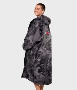 Dryrobe Advance Long Sleeve Black Camouflage - RECYCLED -Outdoor Camping Store Black Camo 6 2024x2024 6cac336b 6f91 47e3 ad44 7fc61ea52181