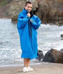 Dryrobe Advance Long Sleeve Cobalt Blue - RECYCLED -Outdoor Camping Store Cobalt Blue 7 2024x2024 6de9cb97 a8c0 4486 b00f ba188815359e