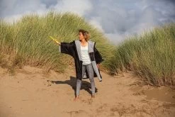 Dryrobe Advance Kids Short Sleeve BLACK PINK -Outdoor Camping Store KIDS BEACH DRYROBE 193 7d4a34d0 e1fa 411f 813f e72e10e204c6 2024x2024 1