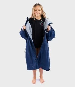 Dryrobe Advance Kids Long Sleeve NAVY GREY - RECYCLED 9 Dryrobe Advance Kids Long Sleeve NAVY GREY - RECYCLED -Outdoor Camping Store LS Navy 4 2024x2024 c048114a 2f8c 4346 bf21 89cf7a0dadb2