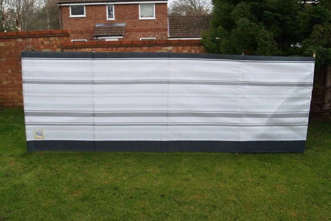 Blue Diamond Traditional 5 Pole Grey Windbreak 3 Blue Diamond Traditional 5 Pole Grey Windbreak