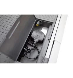 Vango E-Pinnacle 30L Electric Coolbox -Outdoor Camping Store vango e pinnacle 30l 3