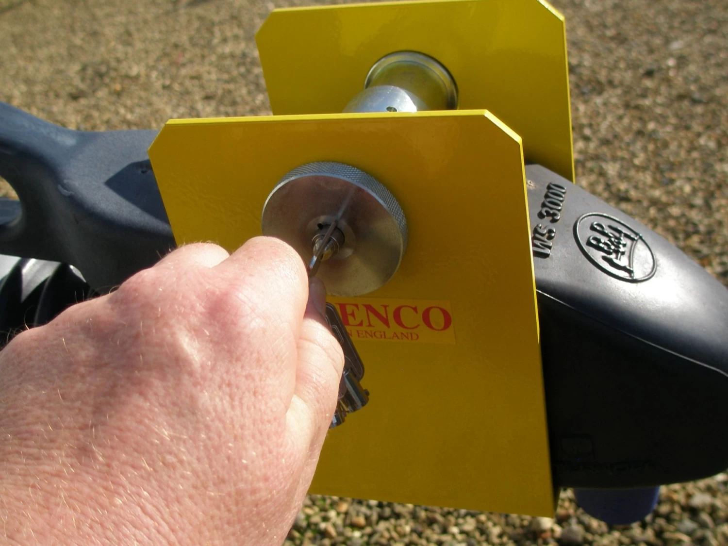 Milenco Super Heavy Duty Winterhoff WS3000 Hitchlock 7 Milenco Super Heavy Duty Winterhoff WS3000 Hitchlock - Image 5